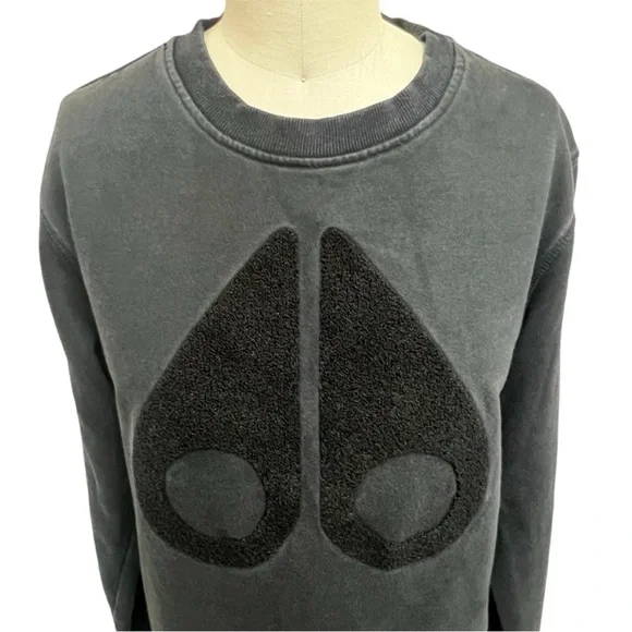 Moose Knuckles Logo Sweatshirt in Black - Picture 2 of 9